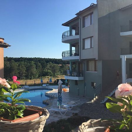 Dream Bay Family Hotel Tsarevo Exterior photo
